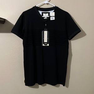 NWT SCOTT JAMES of England Short Sleeve V-Neck Shirt M